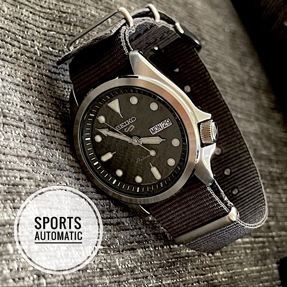 SALE‼️SEIKO 5 Automatic SPORTS SRPE61